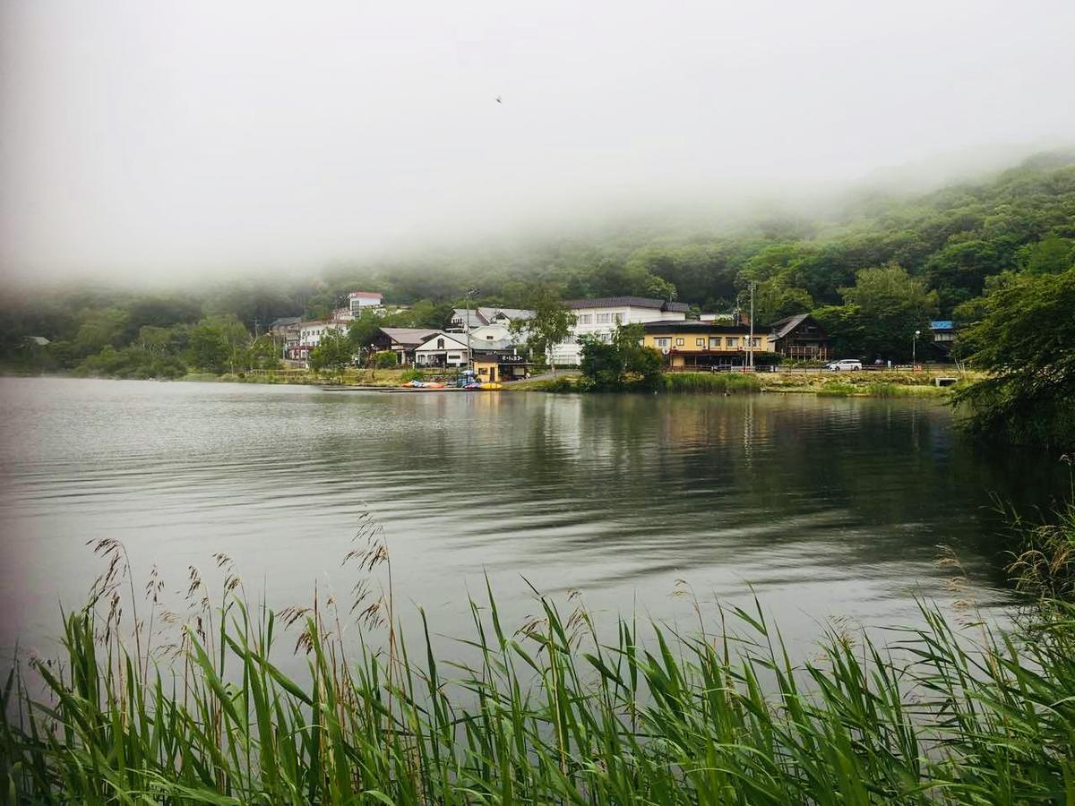 白樺湖榮園 Hotel Chino Bagian luar foto