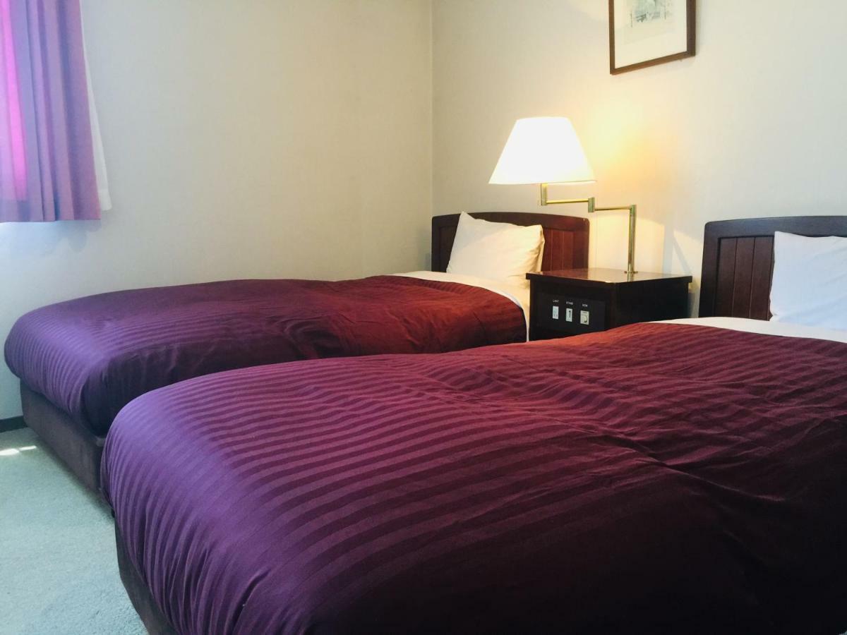 白樺湖榮園 Hotel Chino Bagian luar foto